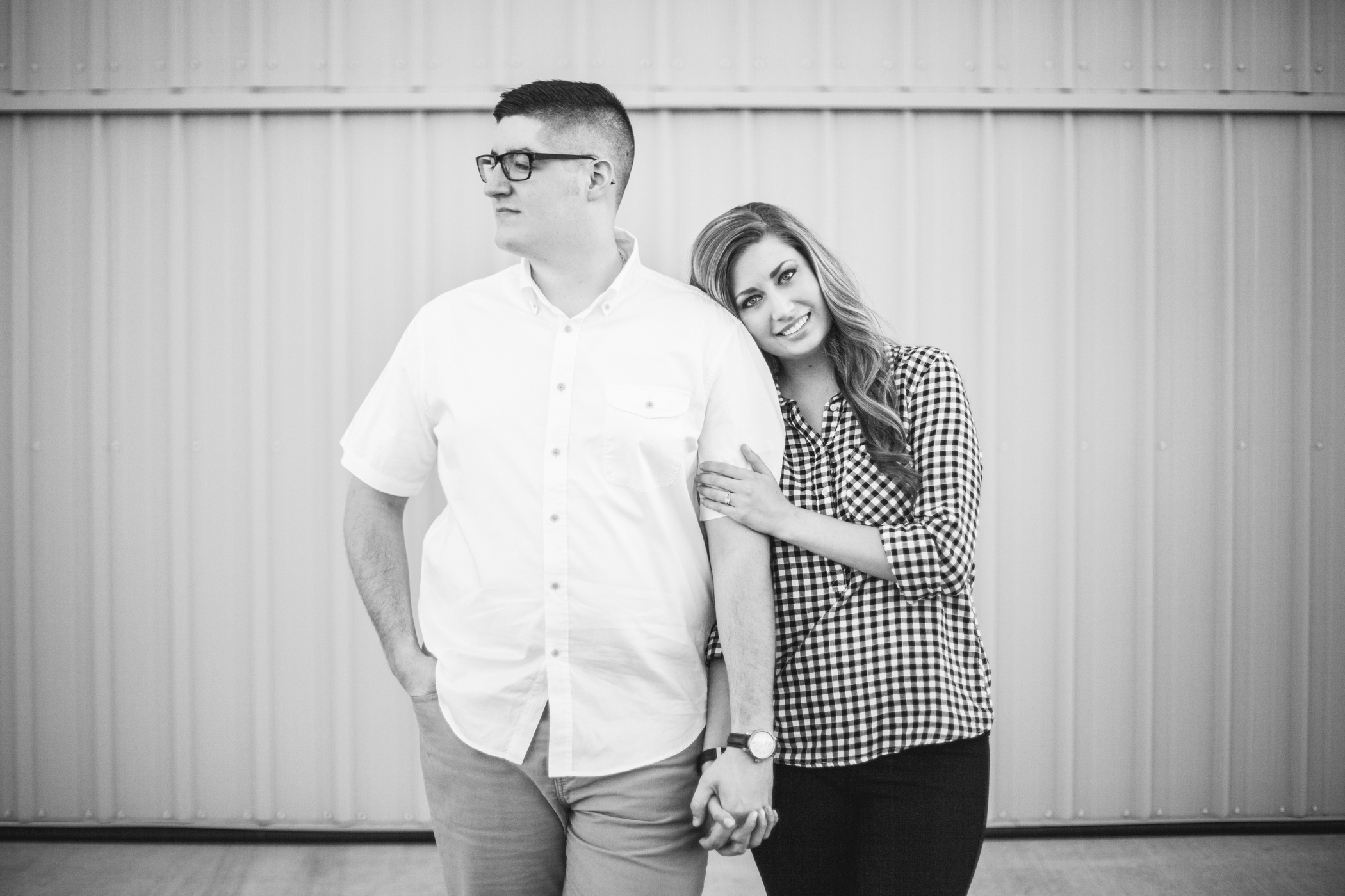 engagement picture pose