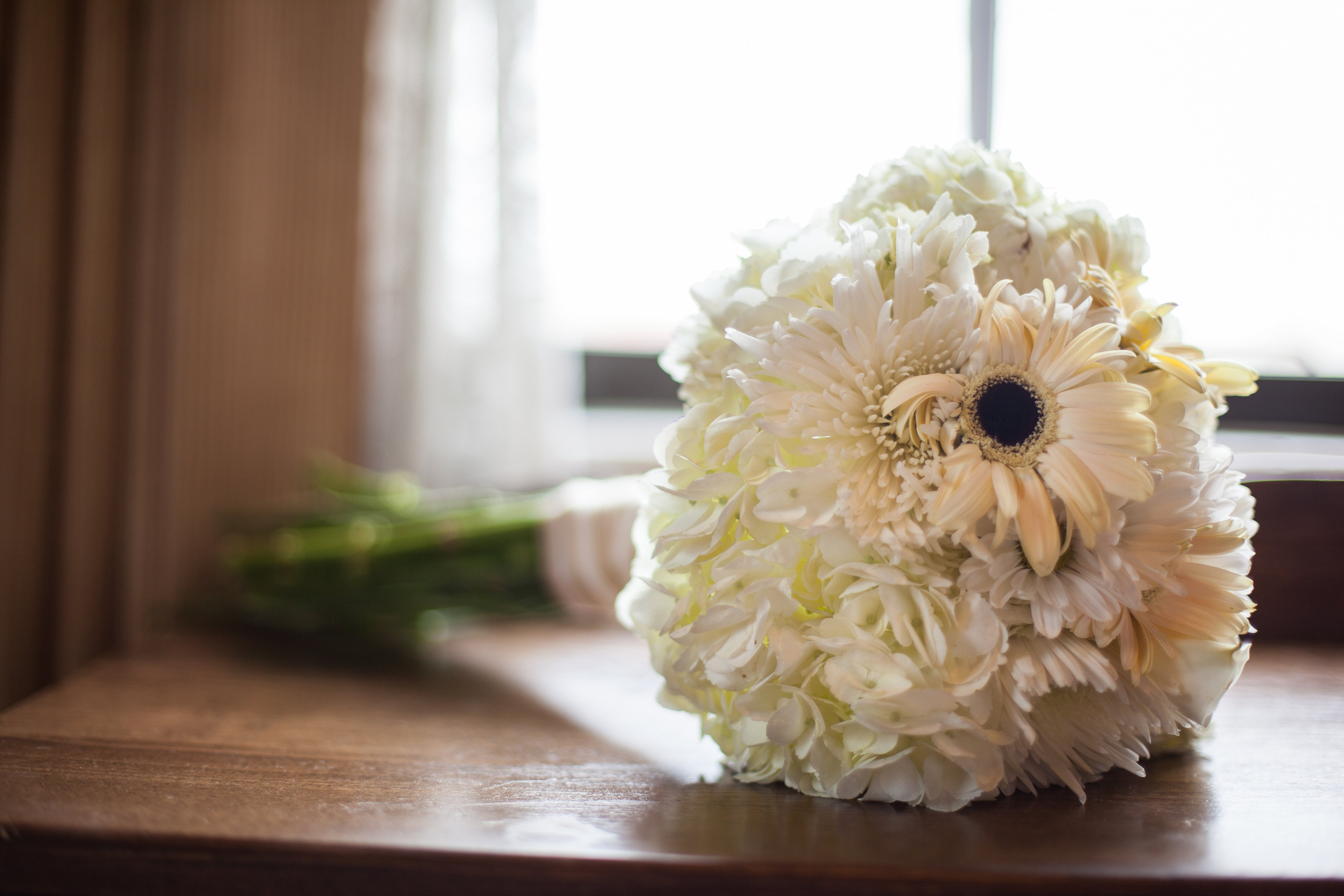 bride's white and ivory wedding bouquet