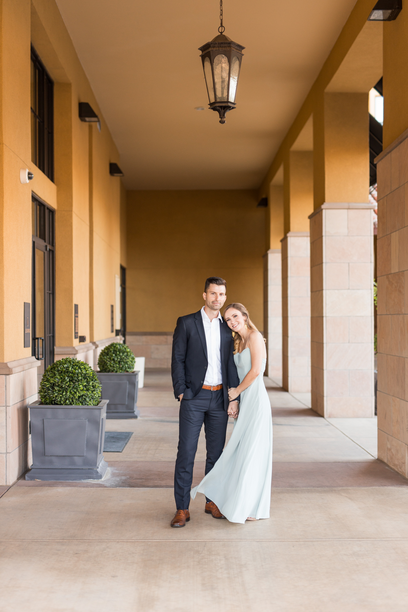 Old Town Scottsdale Engagement Pictures by Brooke and Doug Photography 001