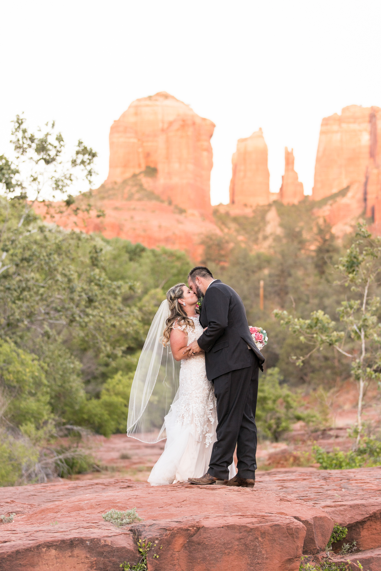 Sedona Arizona elopement photography by Brooke & Doug Photography 001