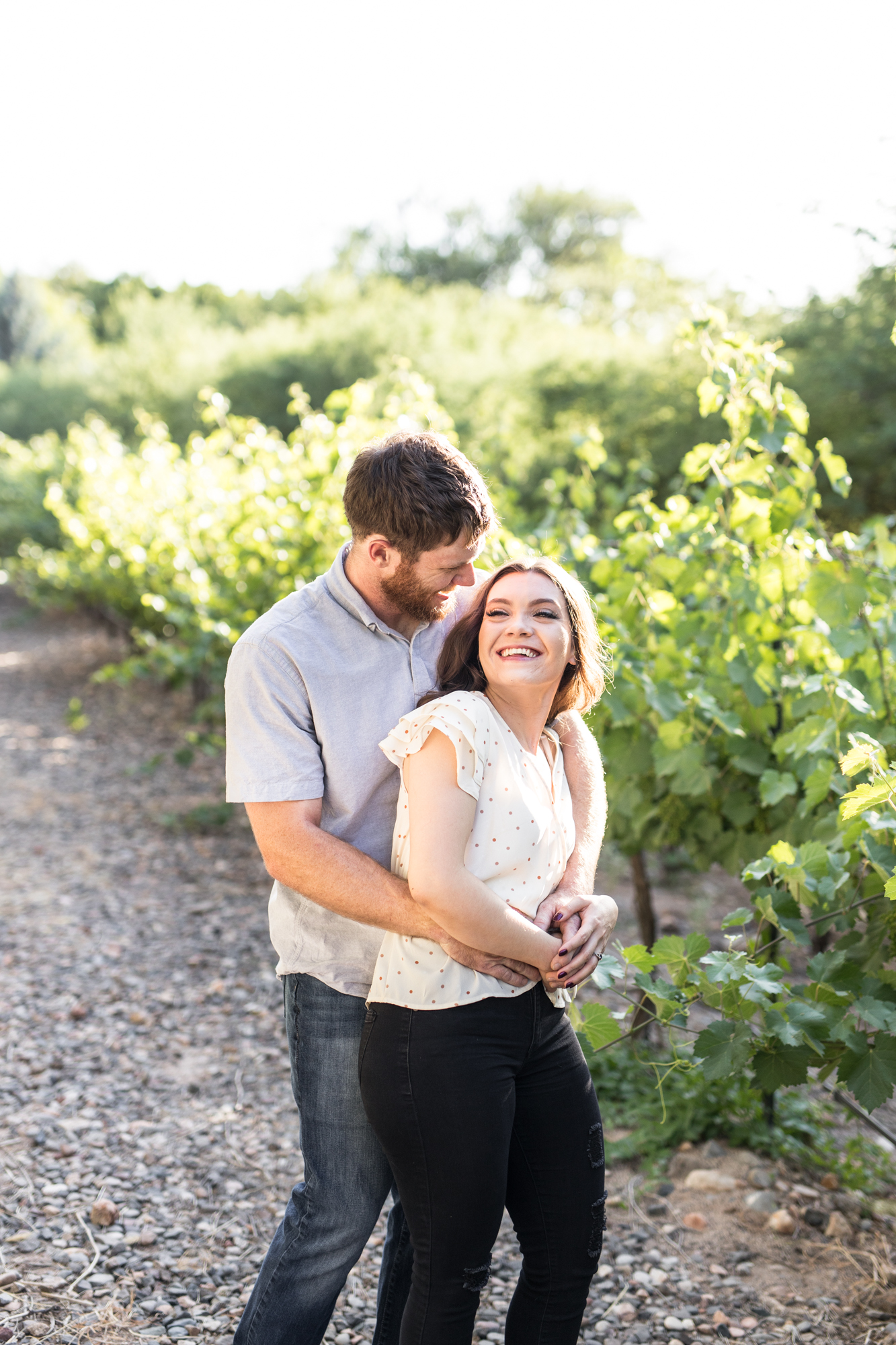 Cottonwood Vineyard Engagement photos by Brooke and Doug Photography