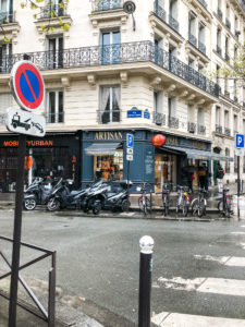 artisan boulanger patissier in Paris France